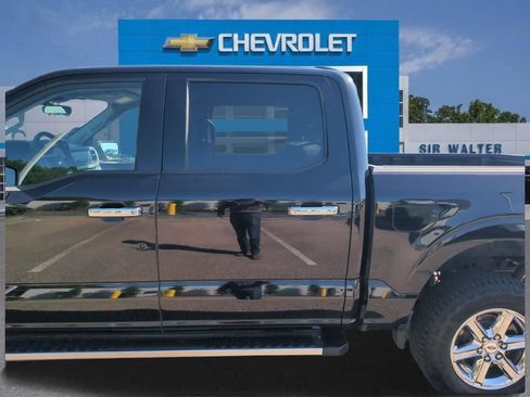 Used 2025 Ford F150 XLT w/ Equipment Group 301A Standard AWD/4WD image 27
