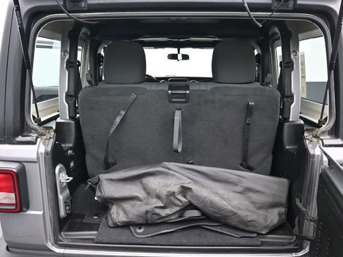 Used 2020 Jeep Wrangler Sport image 26