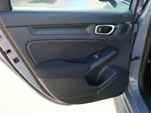 Used 2025 Honda Civic Sport image 18