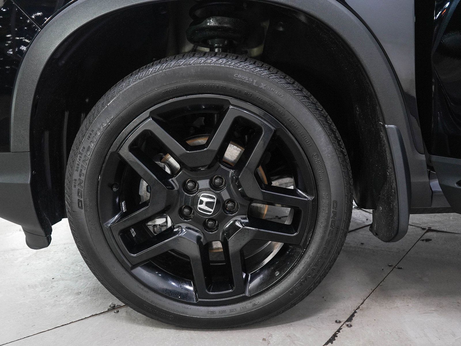 Used 2024 Honda Passport Black Edition image 32