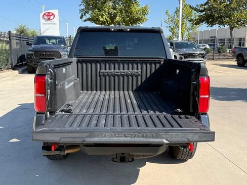 Used 2026 Toyota Tacoma TRD Off-Road AWD/4WD image 30