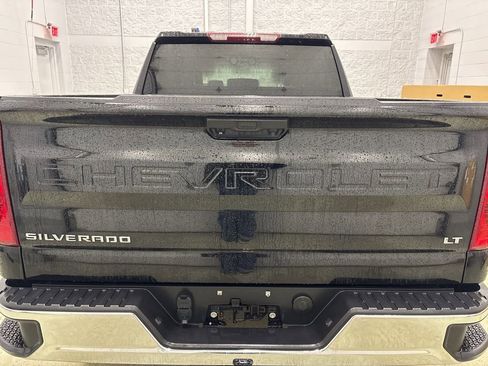 Used 2023 Chevrolet Silverado 1500 LT image 4