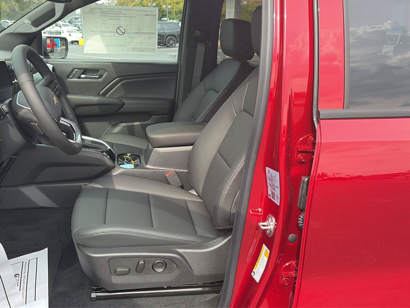 New 2026 Chevrolet Colorado LT w/ LT Convenience Package AWD/4WD image 10