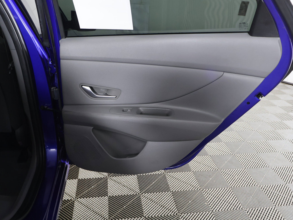 Used 2025 Hyundai Elantra Sport FWD image 23