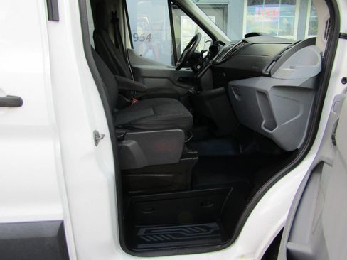 Used 2018 Ford Transit 350 XLT image 10