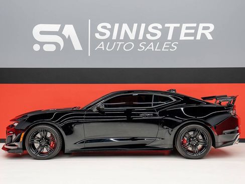 Used 2021 Chevrolet Camaro ZL1 RWD image 20