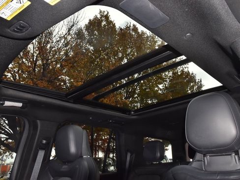 Certified 2024 Lincoln Navigator Reserve image 33