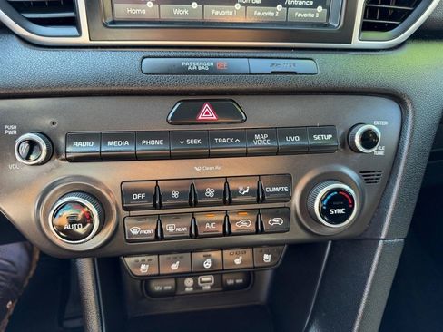 Used 2017 Kia Sportage EX w/ EX Technology Package FWD image 42