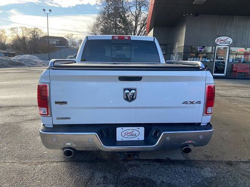 Used 2017 RAM 1500 Laramie image 3