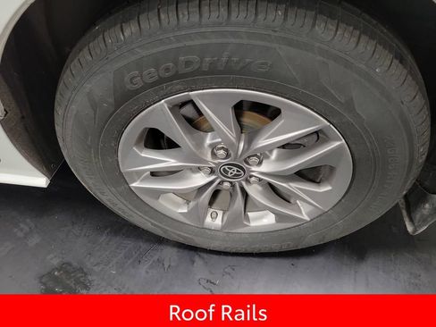 Used 2024 Toyota Sienna XLE w/ XLE Plus Package image 10