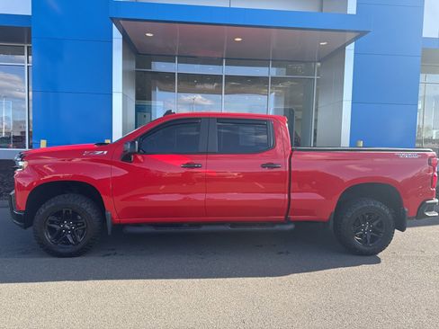 Used 2022 Chevrolet Silverado 1500 LT Trail Boss w/ Convenience Package II image 9