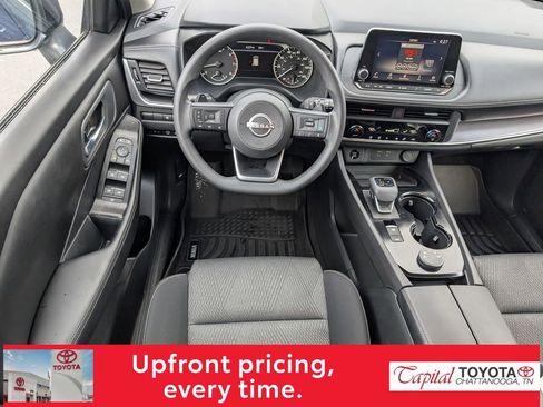 Used 2024 Nissan Rogue SV image 13