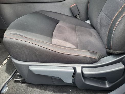 Certified 2025 Nissan Sentra SR w/ Midnight Edition FWD image 17
