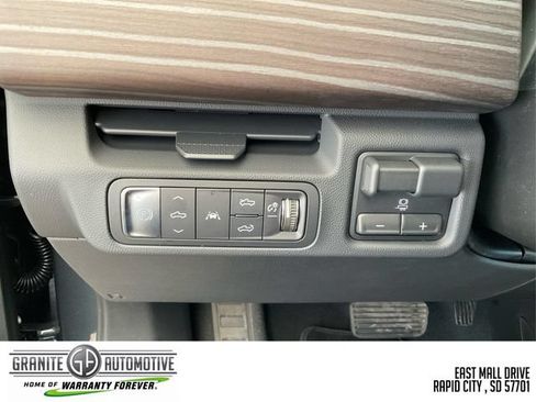 New 2025 GMC Sierra EV Denali AWD/4WD image 18
