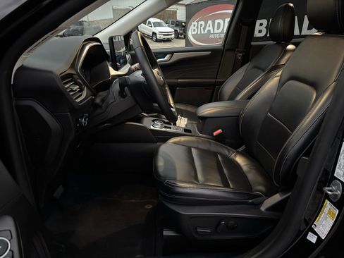 Used 2024 Ford Escape Platinum image 21
