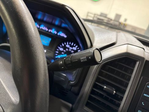 Used 2022 Ford F550 4x4 Crew Cab Super Duty w/ Power Equipment Group image 30