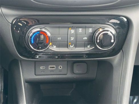 Used 2023 Buick Encore GX Preferred w/ Cold Weather Comfort Package image 21