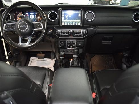 Used 2021 Jeep Gladiator Overland w/ Popular Equipment Package image 28