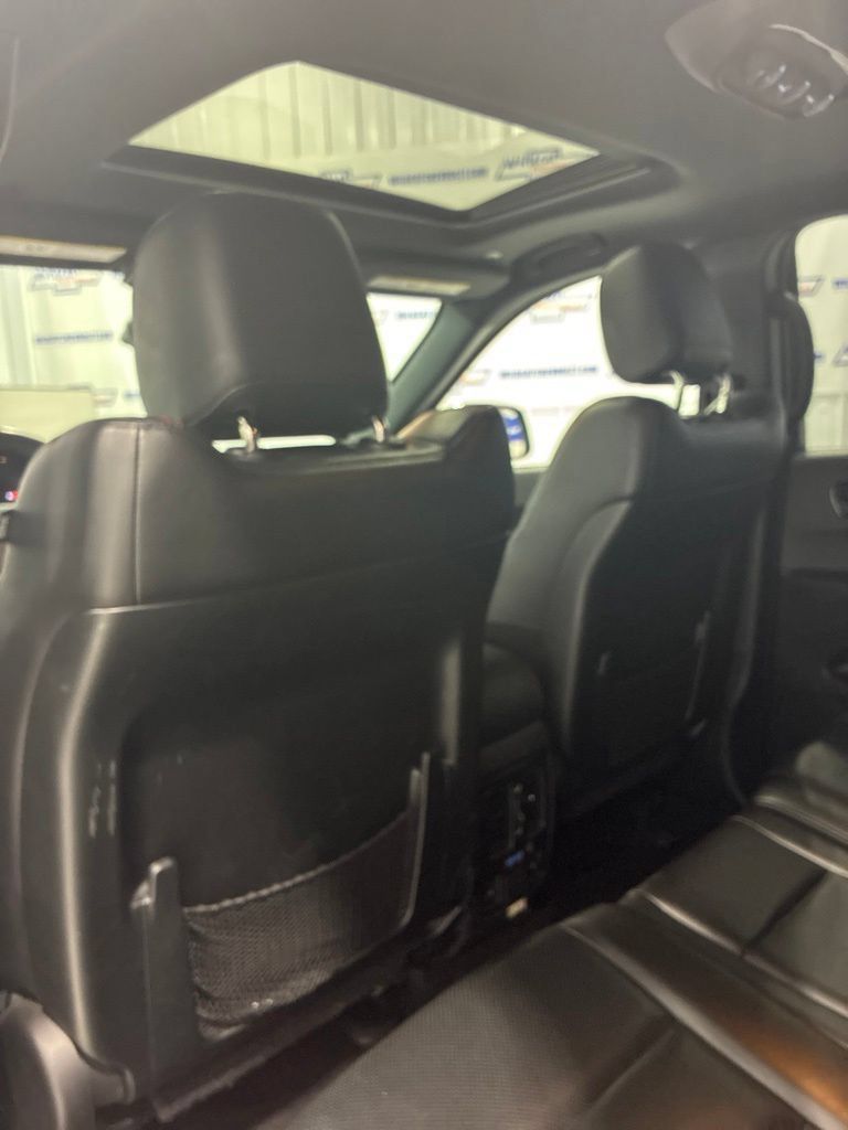 Used 2024 Dodge Durango GT AWD/4WD image 30
