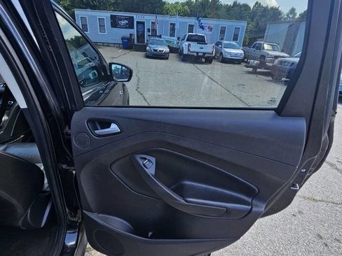 Used 2015 Ford Escape Titanium image 18