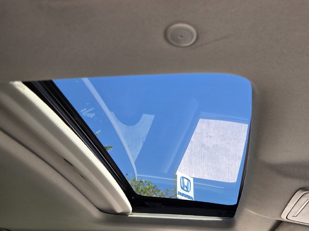 Used 2025 Honda CR-V EX image 17