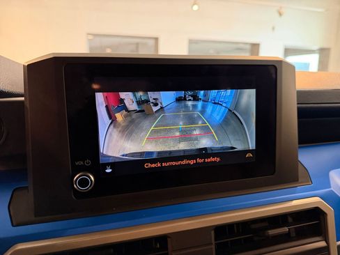 Used 2025 Toyota Tacoma TRD Off-Road image 17