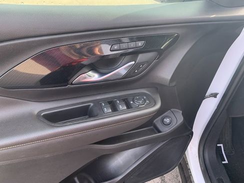 Used 2022 GMC Terrain AT4 image 18