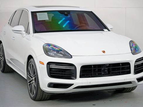Used 2019 Porsche Cayenne Turbo image 58