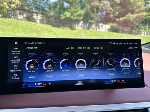 Certified 2024 BMW iX xDrive50 w/ Premium Package AWD/4WD image 47