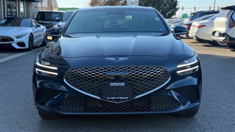 Used 2025 Genesis G70 2.5T AWD/4WD image 8
