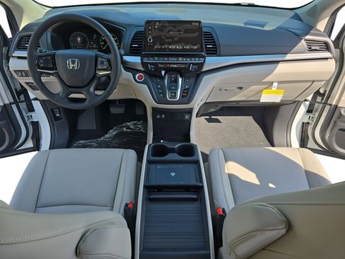 New 2026 Honda Odyssey EX-L image 9