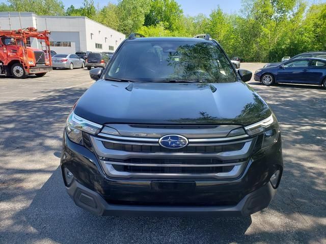 Certified 2025 Subaru Forester Premium w/ Convenience Package #1 AWD/4WD image 9