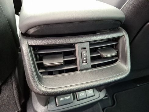 Used 2024 Lexus ES 300h F Sport image 11