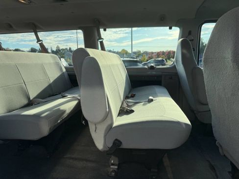 Used 2007 Ford E-350 and Econoline 350 XLT image 22
