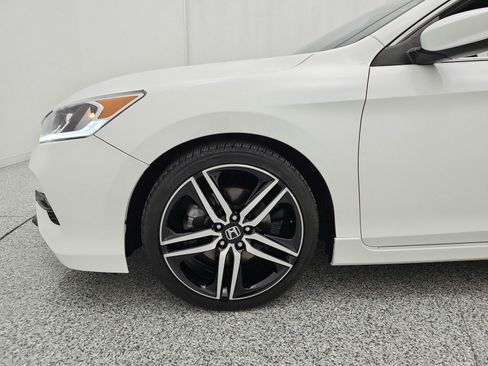 Used 2016 Honda Accord Sport image 17