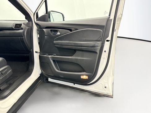 Used 2019 Honda Passport Touring image 35