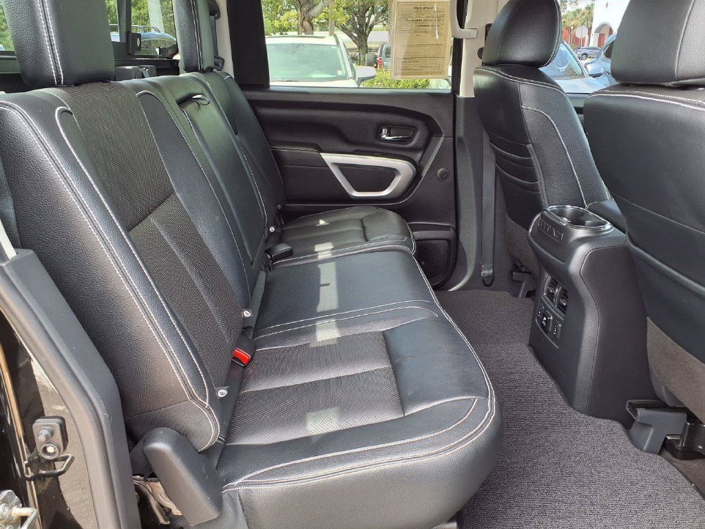 Used 2018 Nissan Titan PRO-4X w/ Pro-4x Convenience Package AWD/4WD image 17