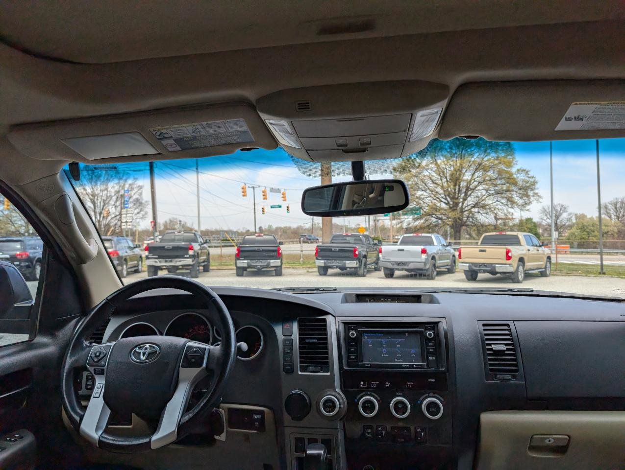 Used 2016 Toyota Sequoia SR5 RWD image 16