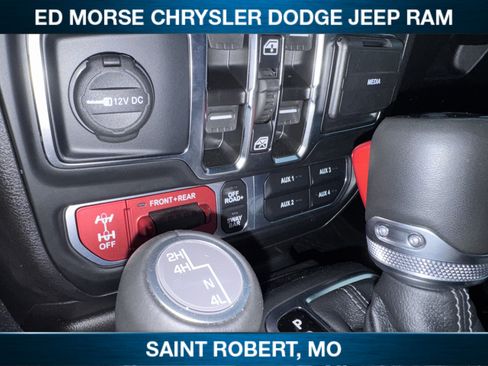 Used 2024 Jeep Wrangler Unlimited Rubicon w/ Technology Group AWD/4WD image 22