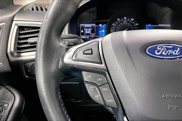 Used 2024 Ford Edge SEL AWD/4WD image 11