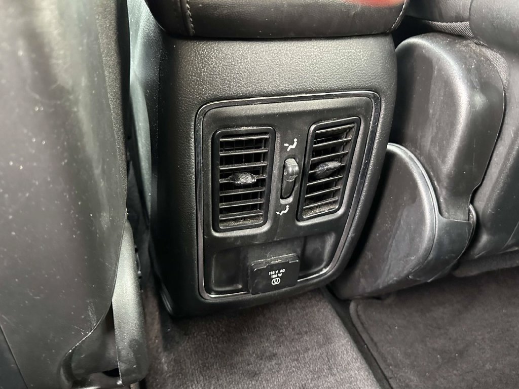 Used 2019 Jeep Grand Cherokee Altitude AWD/4WD image 13
