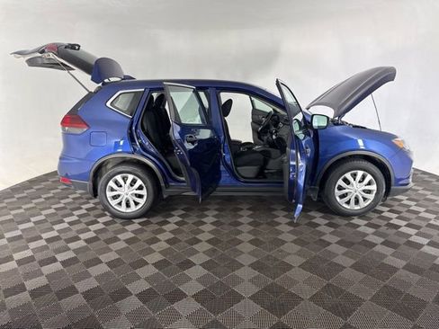 Used 2018 Nissan Rogue S FWD image 13