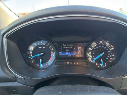 Used 2014 Ford Fusion SE w/ Equipment Group 202A image 15