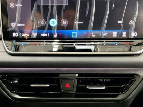 New 2026 Volkswagen Tiguan SE R-Line image 21