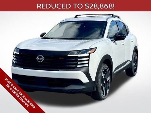 New 2026 Nissan Kicks SR w/ Cold Weather Package image 6