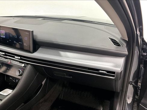 Used 2026 Hyundai Sonata SEL FWD image 16