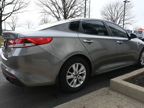 Used 2016 Kia Optima LX FWD image 4