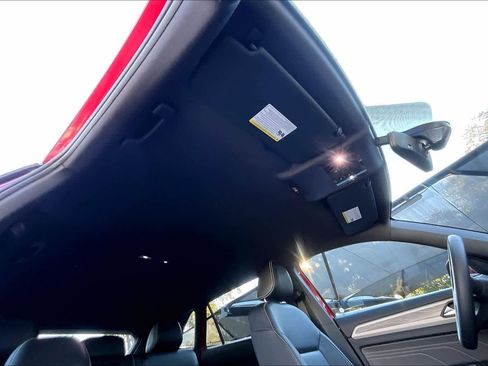 Used 2022 Volkswagen Atlas Cross Sport SE image 13