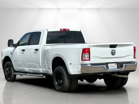 Used 2024 RAM 3500 Big Horn AWD/4WD image 5