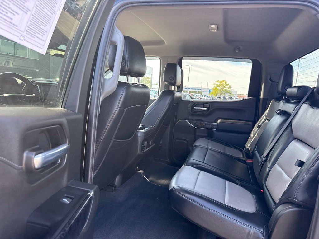 Used 2022 Chevrolet Silverado 1500 RST AWD/4WD image 12